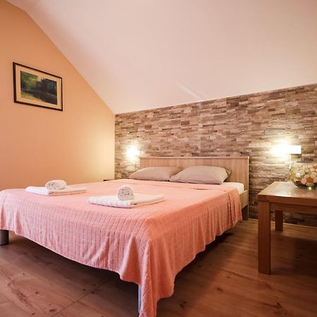 Apartment Ruza Sukošan Eksteriør bilde