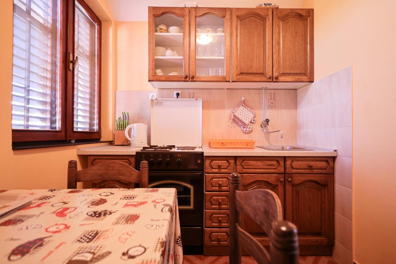 Apartment Ruza Sukošan Eksteriør bilde