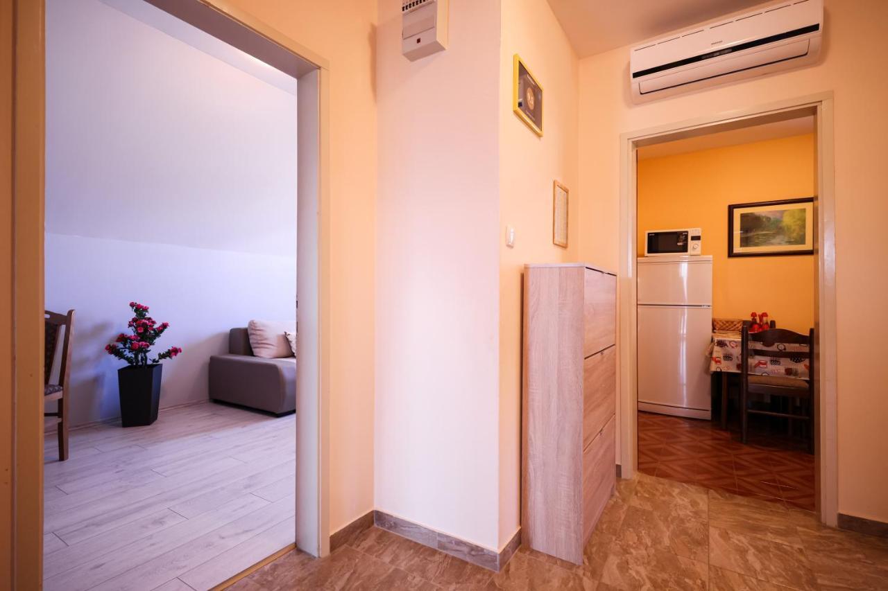 Apartment Ruza Sukošan Eksteriør bilde