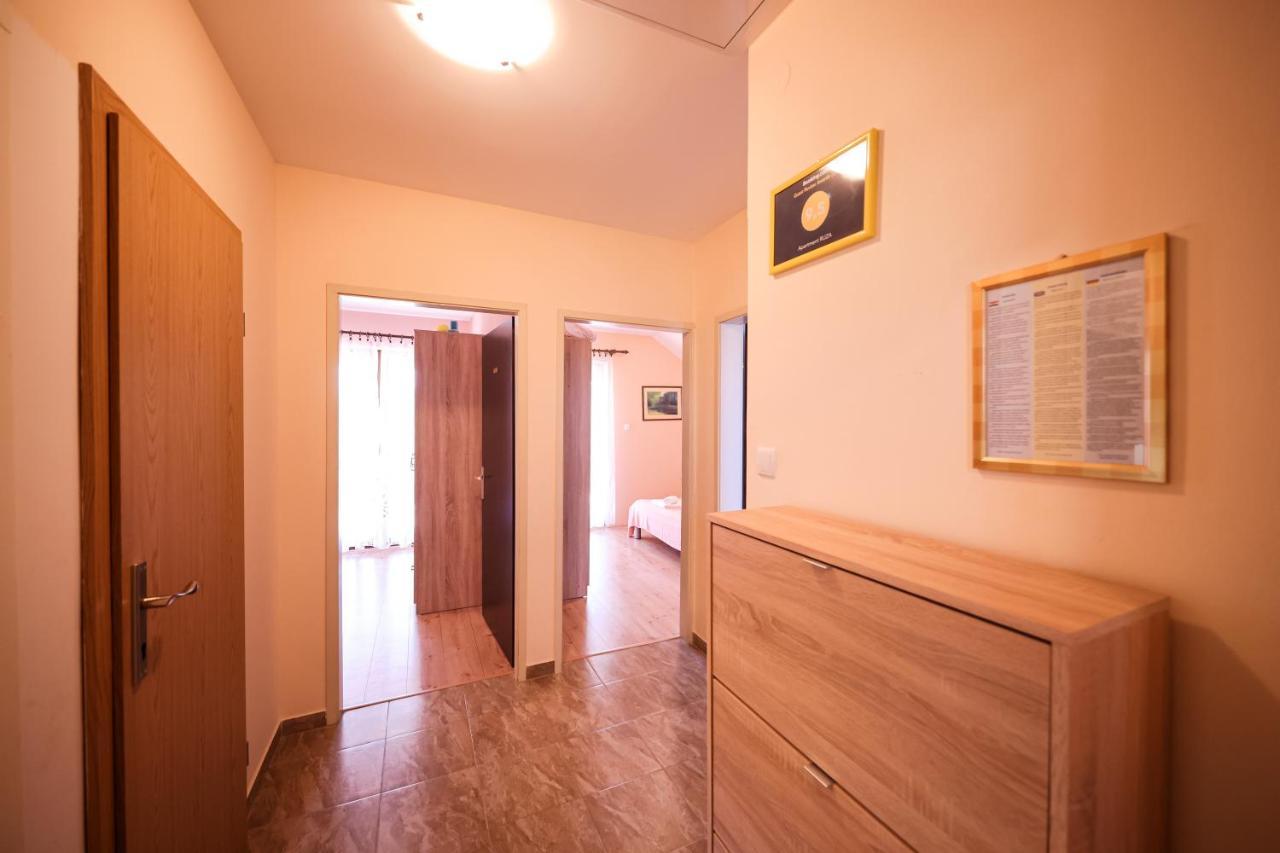 Apartment Ruza Sukošan Eksteriør bilde